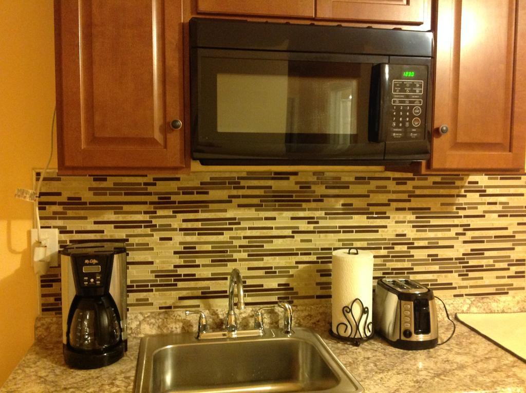 Mojoy Homesuites At Runyon Newark Kültér fotó