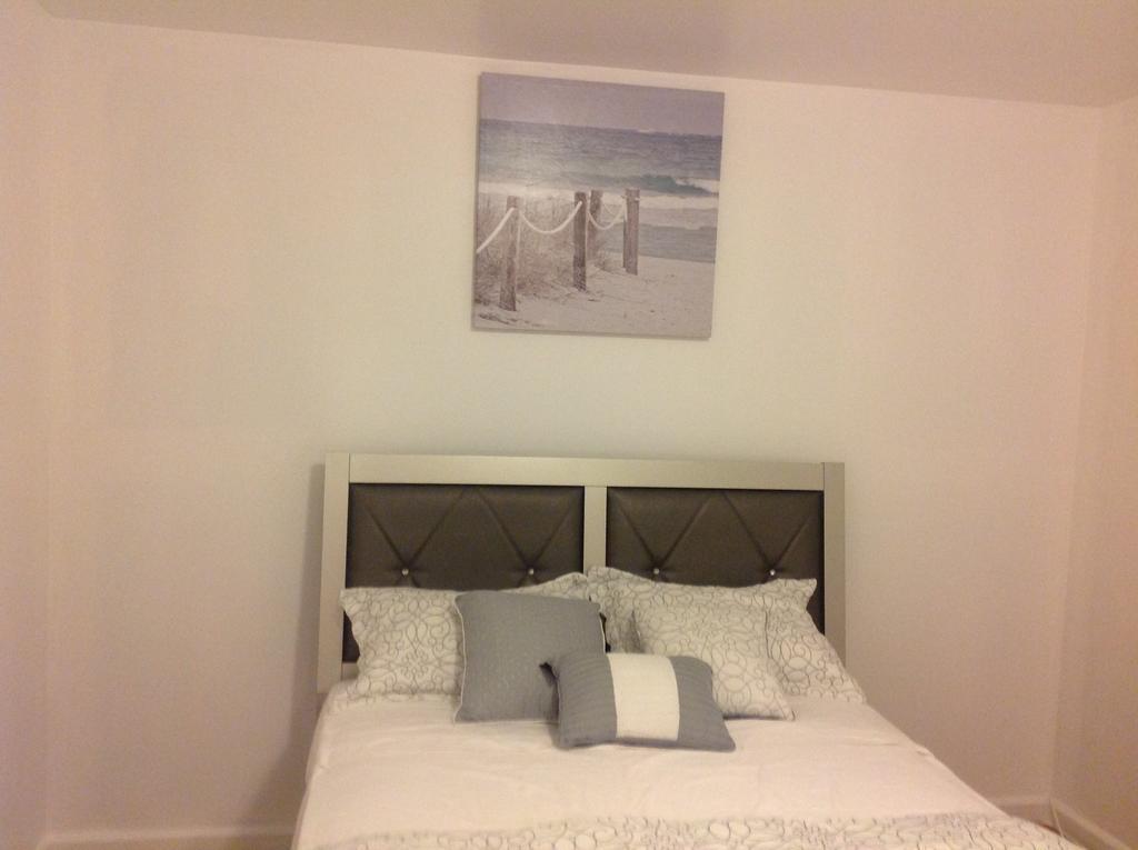 Mojoy Homesuites At Runyon Newark Kültér fotó